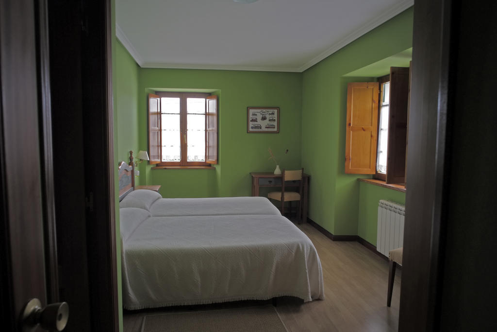 Hostal La Rectoral de San Juan El Franco Habitación foto