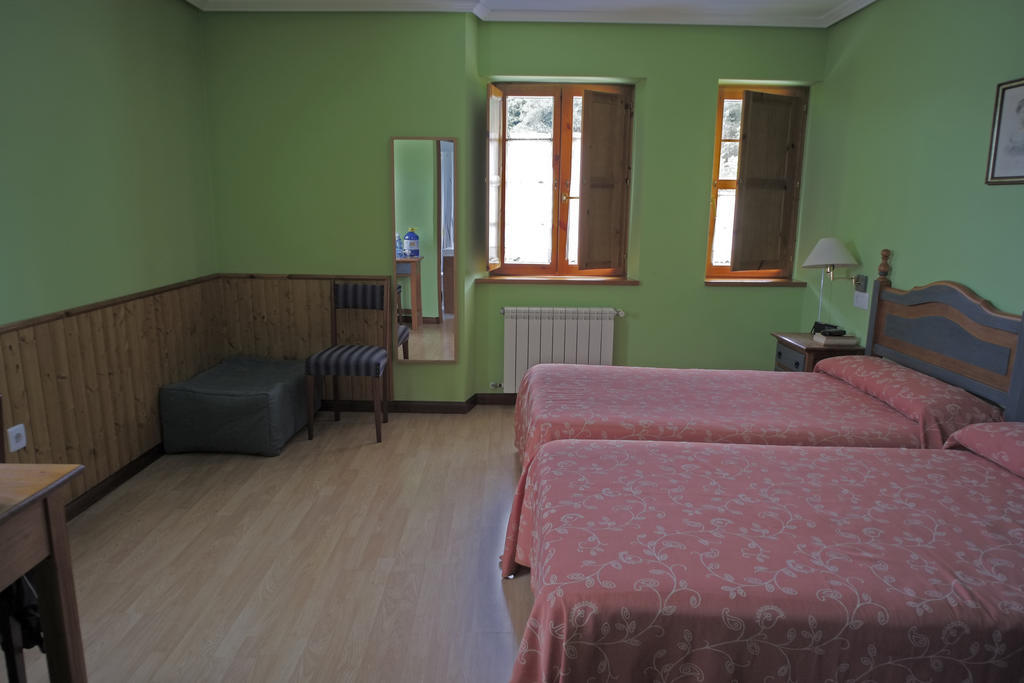 Hostal La Rectoral de San Juan El Franco Habitación foto