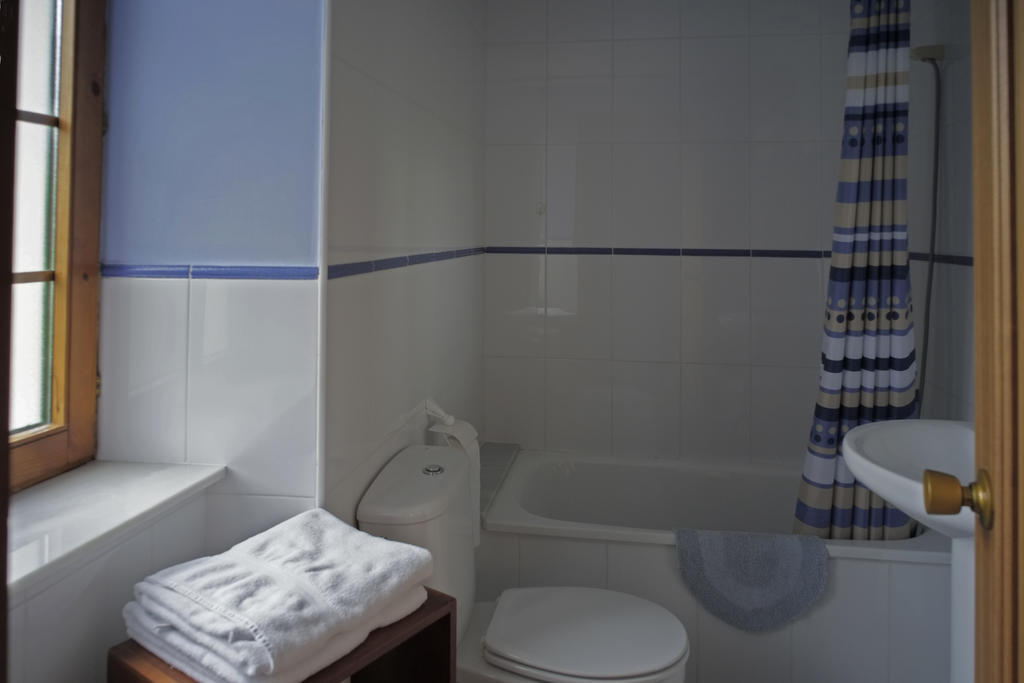 Hostal La Rectoral de San Juan El Franco Habitación foto
